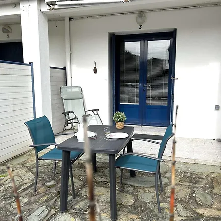 2 Pieces Renove, Terrasse, Parking, Proche Commerces Et - - Fr-1-224-810
