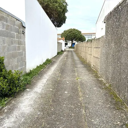 2 Pieces Renove, Terrasse, Parking, Proche Commerces Et - - Fr-1-224-810 Appartamento